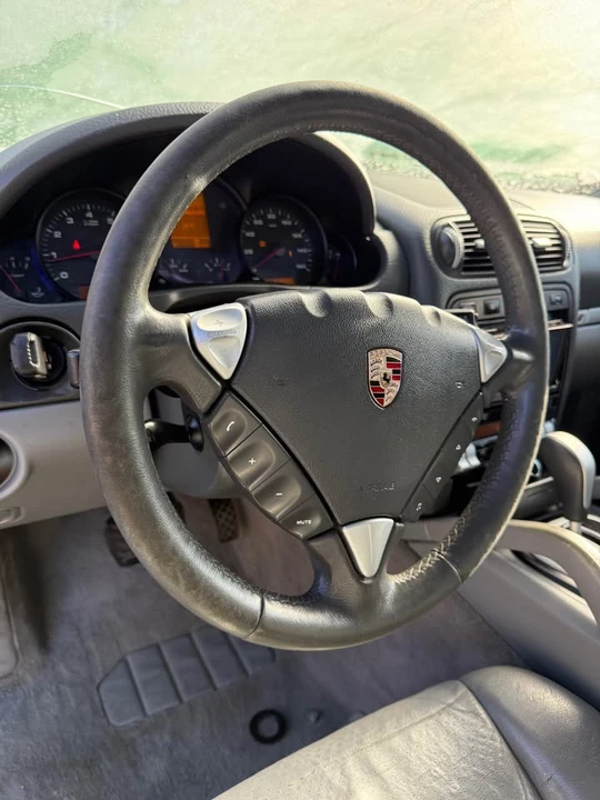 2009 Porsche 955/957 Cayenne - Image 2 of 11