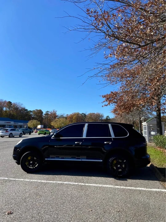 2009 Porsche 955/957 Cayenne - Image 2 of 3