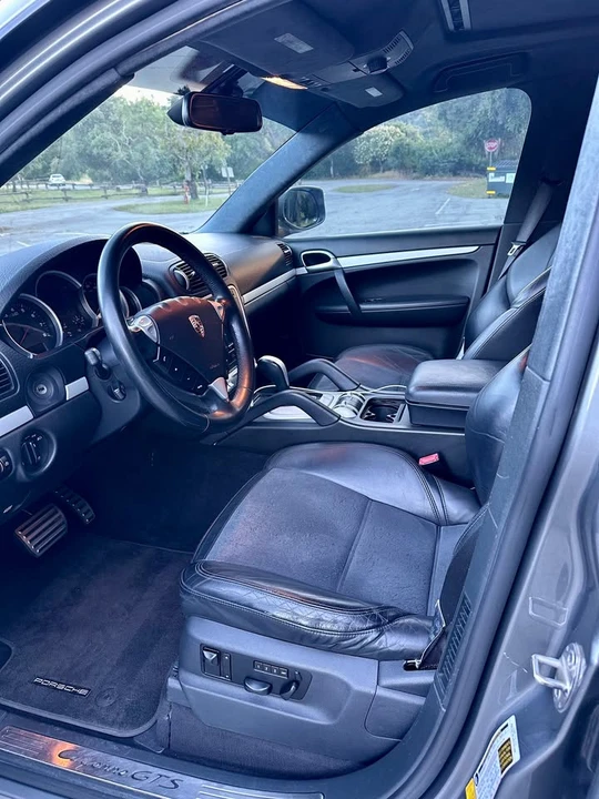 2009 Porsche 955/957 Cayenne GTS - Image 12 of 20
