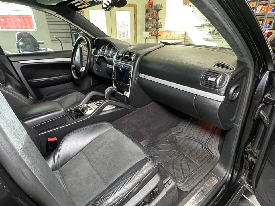 2009 Porsche 955/957 Cayenne GTS - Image 17 of 20
