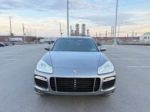2009 Porsche 955/957 Cayenne GTS - Image 2 of 17