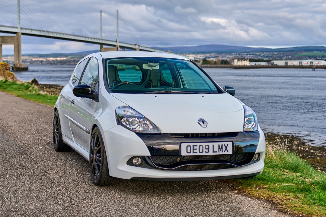 2009 Renault Clio 3rd Gen - Image 2 of 31