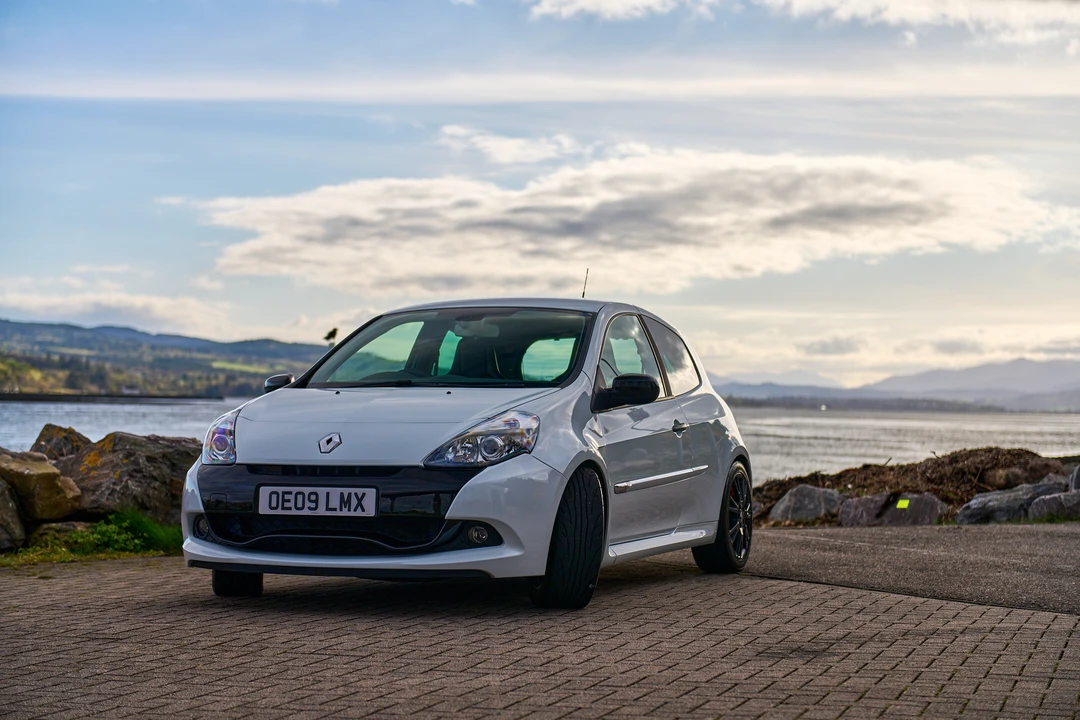 2009 Renault Clio 3rd Gen - Image 11 of 31