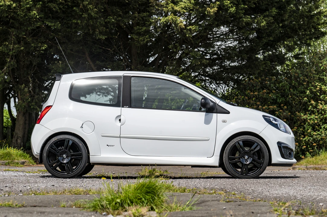 2009 Renault - Image 13 of 31