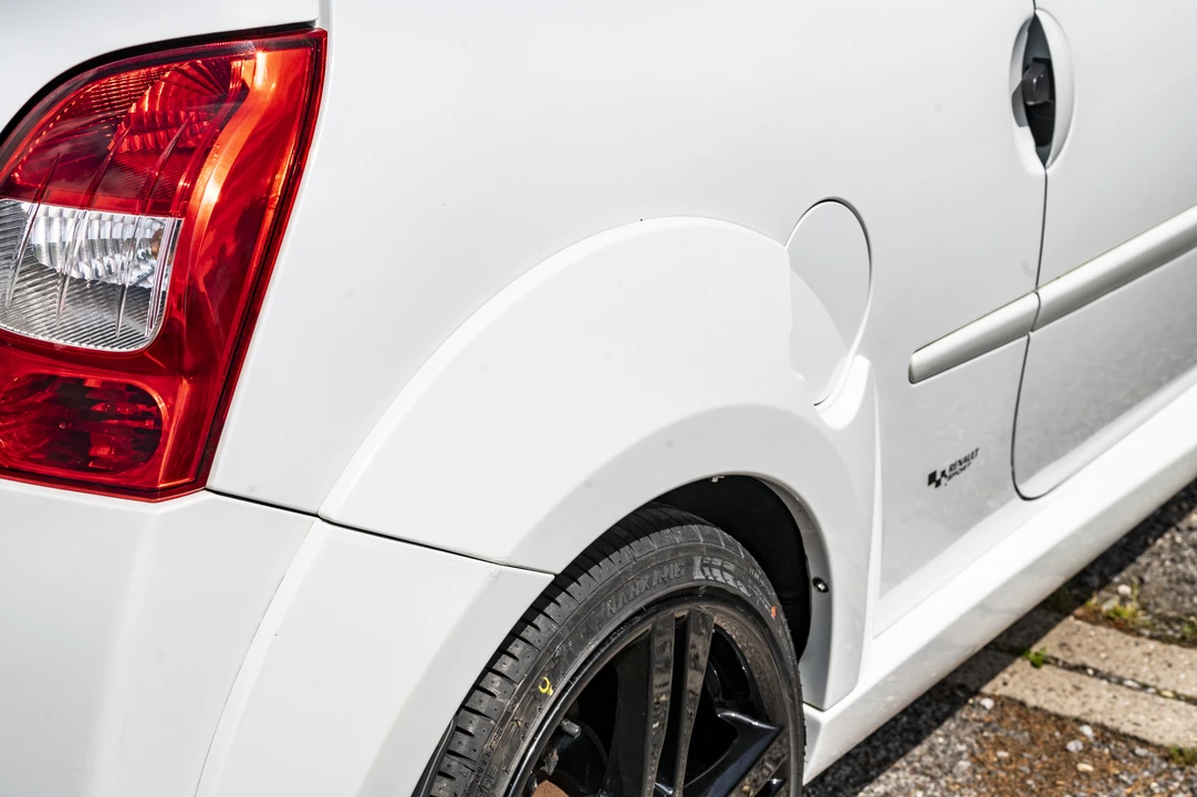2009 Renault - Image 30 of 31