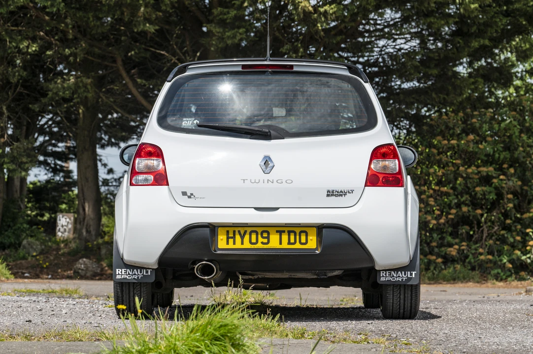 2009 Renault - Image 15 of 31