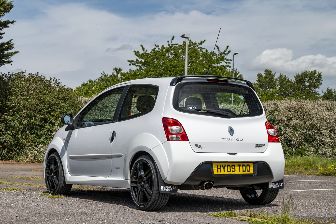 2009 Renault - Image 8 of 31