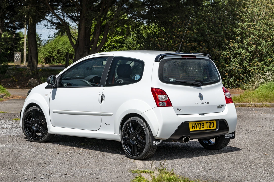 2009 Renault - Image 17 of 31
