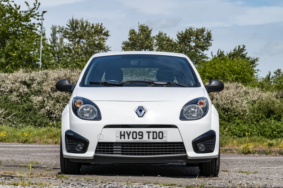 2009 Renault - Image 3 of 31