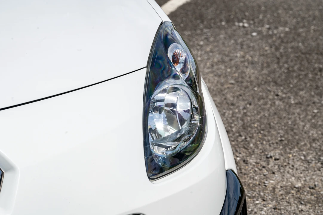 2009 Renault - Image 26 of 31
