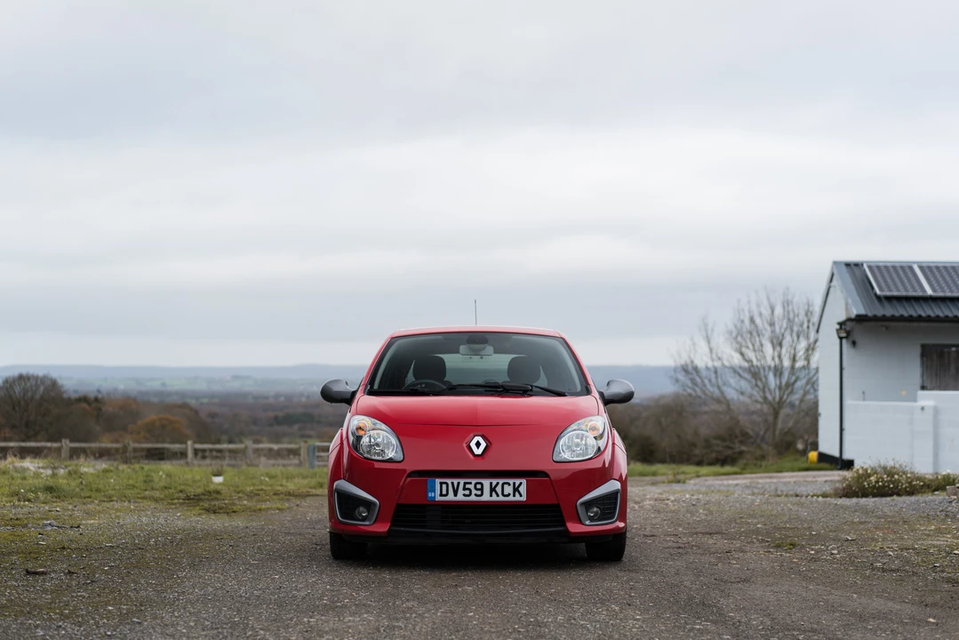 2009 Renault - Image 5 of 31
