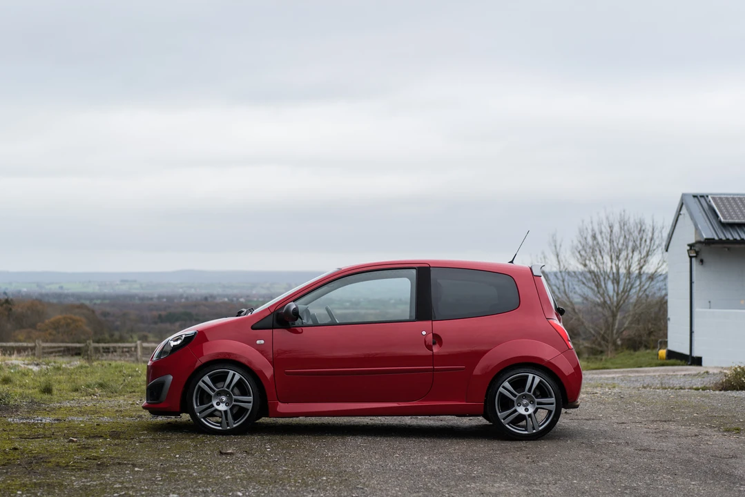 2009 Renault - Image 19 of 31