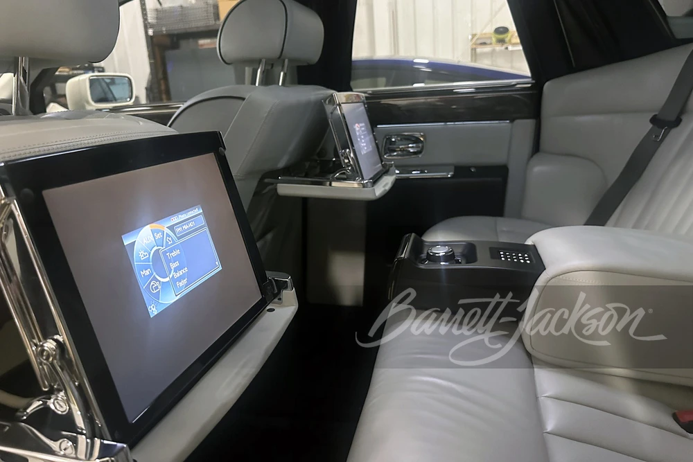 2009 Rolls-Royce Phantom VII - Image 10 of 31