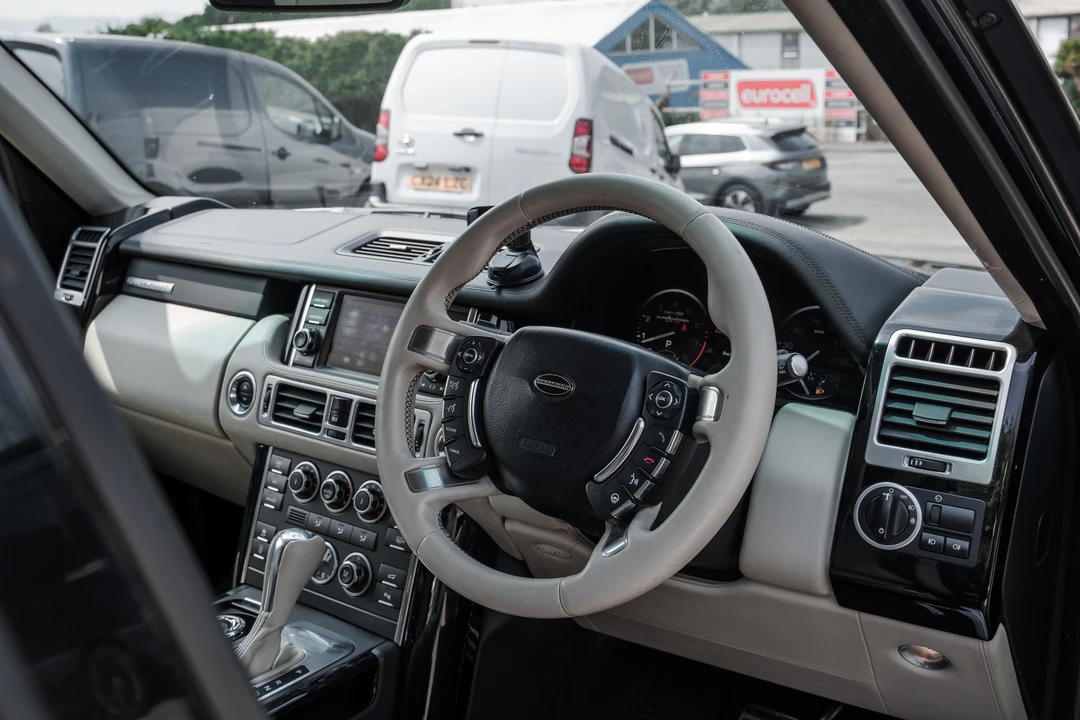 2009 Land Rover Range Rover L322 - Image 27 of 31