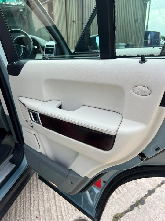 2009 Land Rover Range Rover L322 - Image 30 of 31