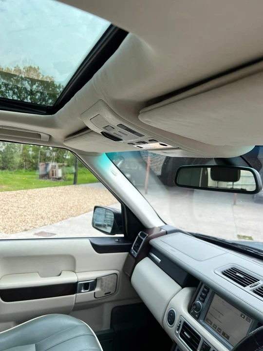 2009 Land Rover Range Rover L322 - Image 20 of 31