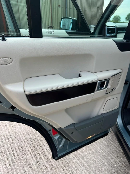 2009 Land Rover Range Rover L322 - Image 29 of 31