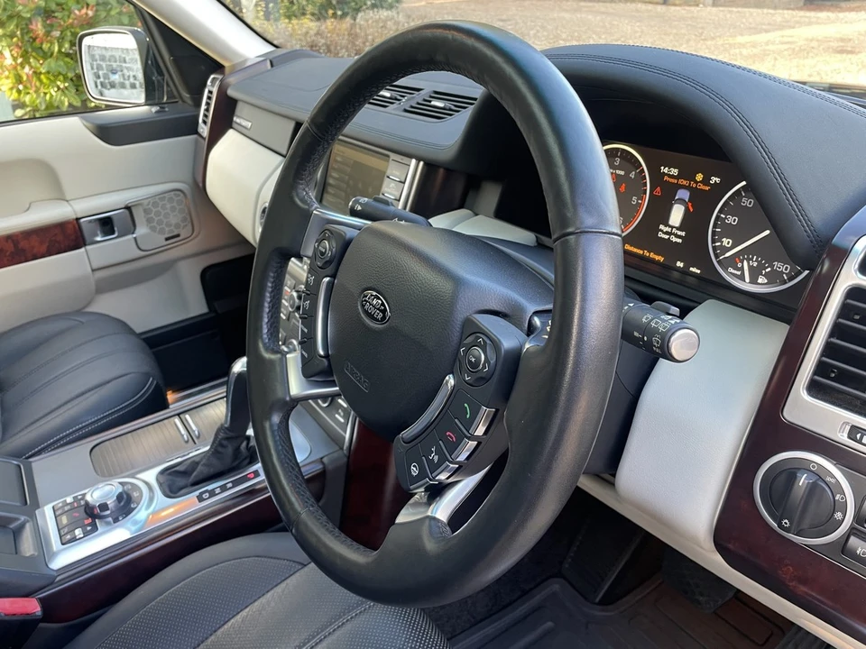 2009 Land Rover Range Rover L322 - Image 27 of 30