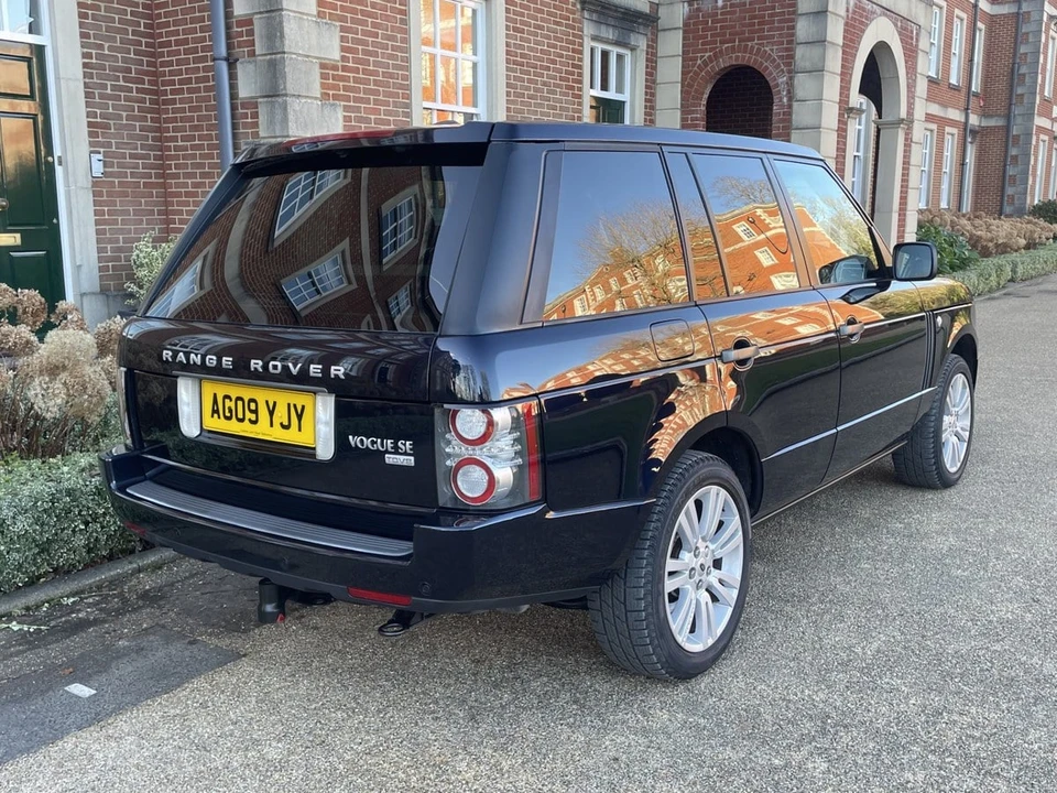 2009 Land Rover Range Rover L322 - Image 9 of 30