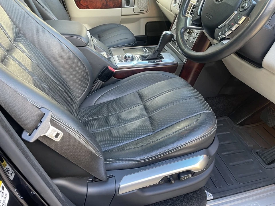 2009 Land Rover Range Rover L322 - Image 25 of 30