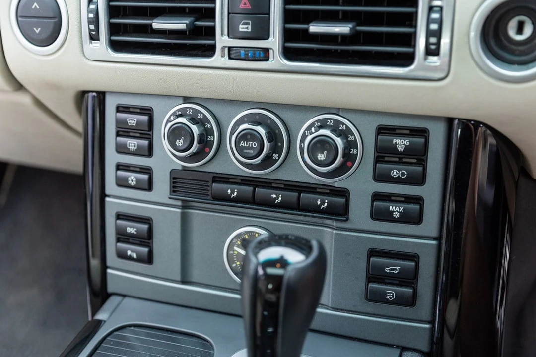 2009 Land Rover Range Rover L322 - Image 29 of 30
