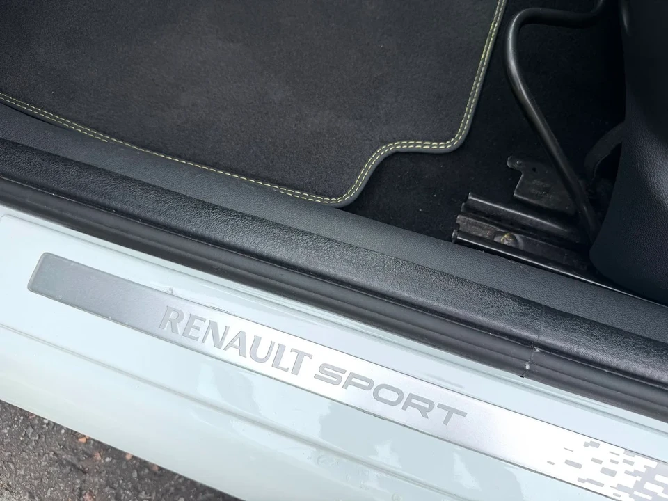 2009 Renault Clio 3rd Gen - Image 24 of 30