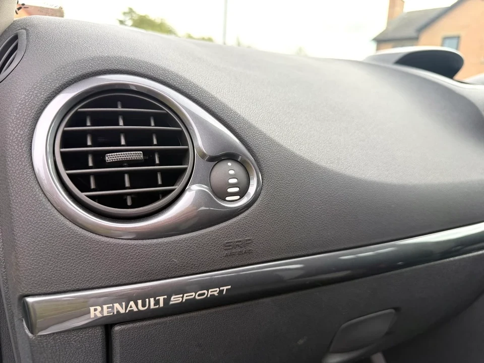 2009 Renault Clio 3rd Gen - Image 26 of 30