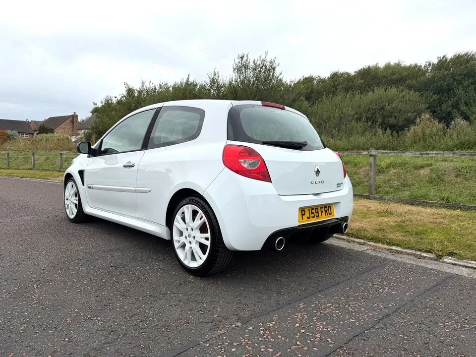 2009 Renault Clio 3rd Gen - Image 15 of 30