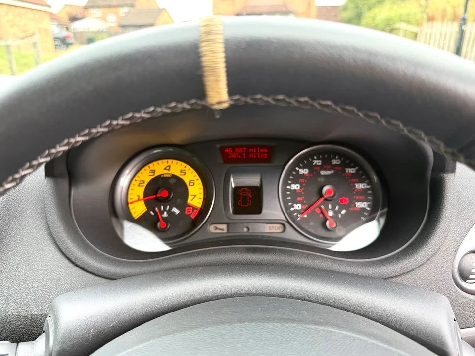 2009 Renault Clio 3rd Gen - Image 4 of 30