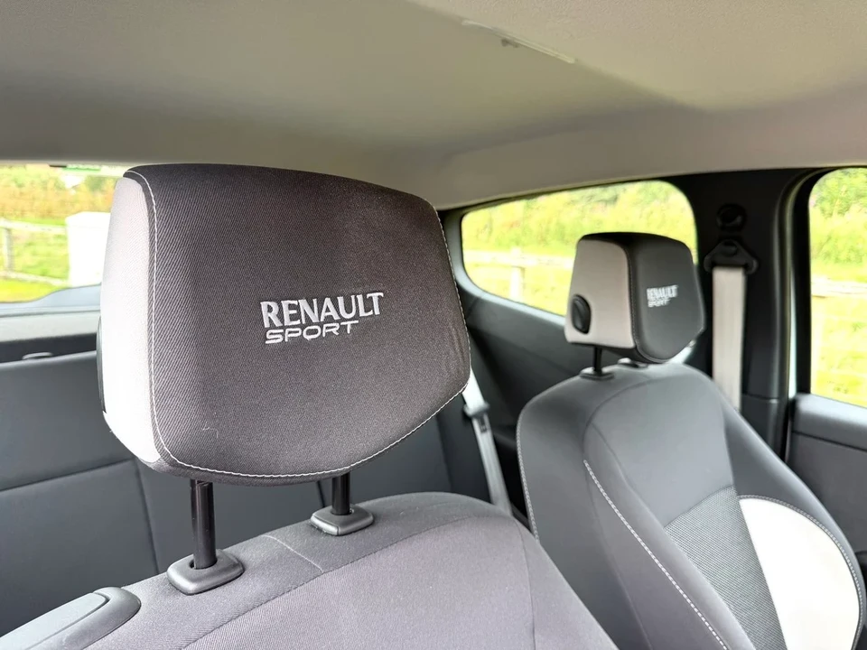 2009 Renault Clio 3rd Gen - Image 8 of 30