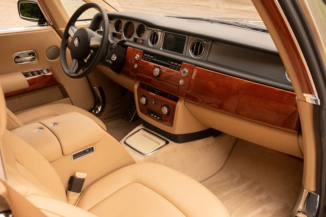 2009 Rolls-Royce Phantom VII - Image 28 of 31