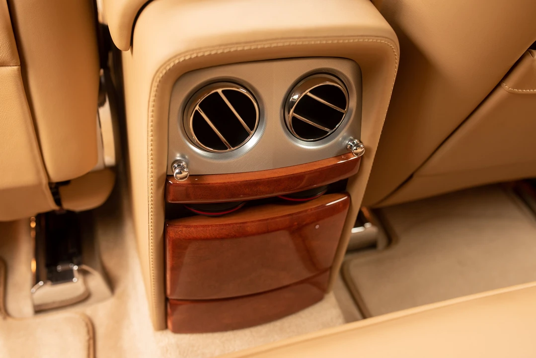 2009 Rolls-Royce Phantom VII - Image 17 of 31