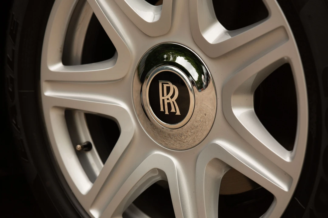 2009 Rolls-Royce Phantom VII - Image 9 of 31