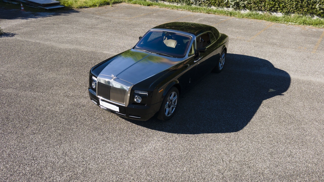 2008 Rolls-Royce Phantom VII - Image 17 of 31