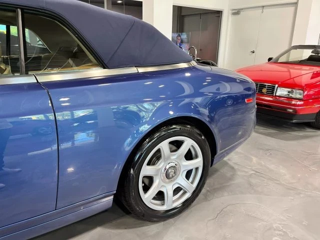 2009 Rolls-Royce Phantom VII - Image 14 of 21