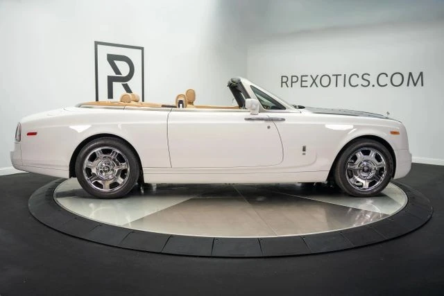 2009 Rolls-Royce Phantom VII - Image 17 of 21