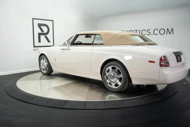 2009 Rolls-Royce Phantom VII - Image 8 of 21