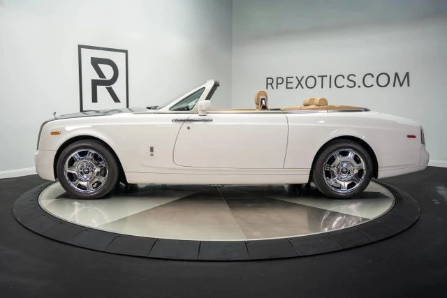 2009 Rolls-Royce Phantom VII - Image 13 of 21