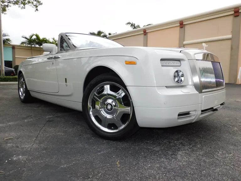 2009 Rolls-Royce Phantom VII - Image 2 of 31