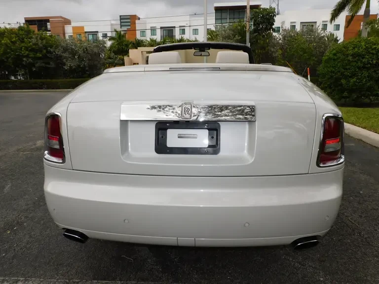2009 Rolls-Royce Phantom VII - Image 9 of 31