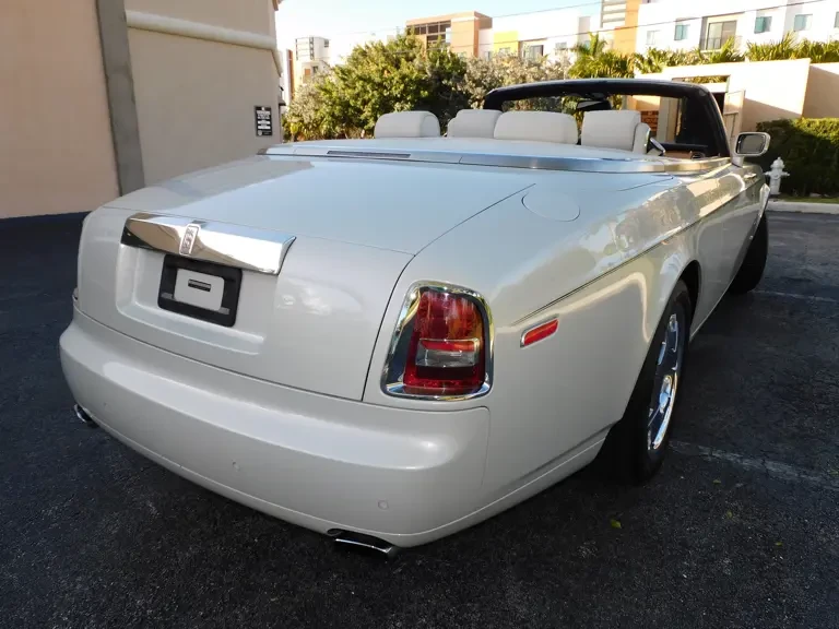 2009 Rolls-Royce Phantom VII - Image 13 of 31