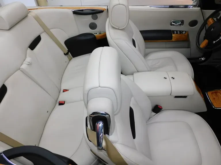 2009 Rolls-Royce Phantom VII - Image 23 of 31
