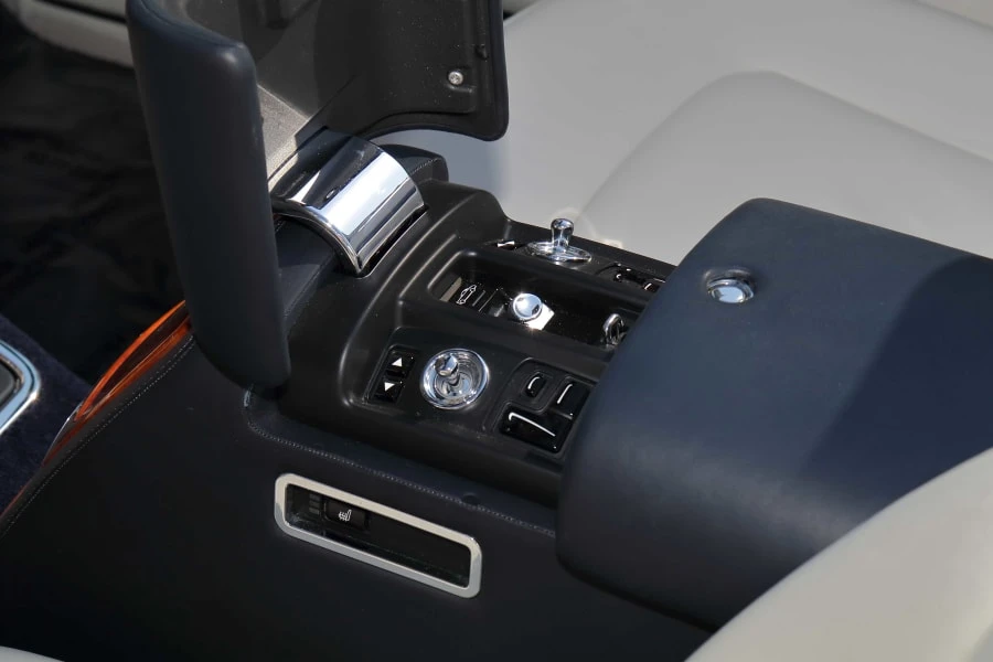 2009 Rolls-Royce Phantom VII - Image 30 of 31