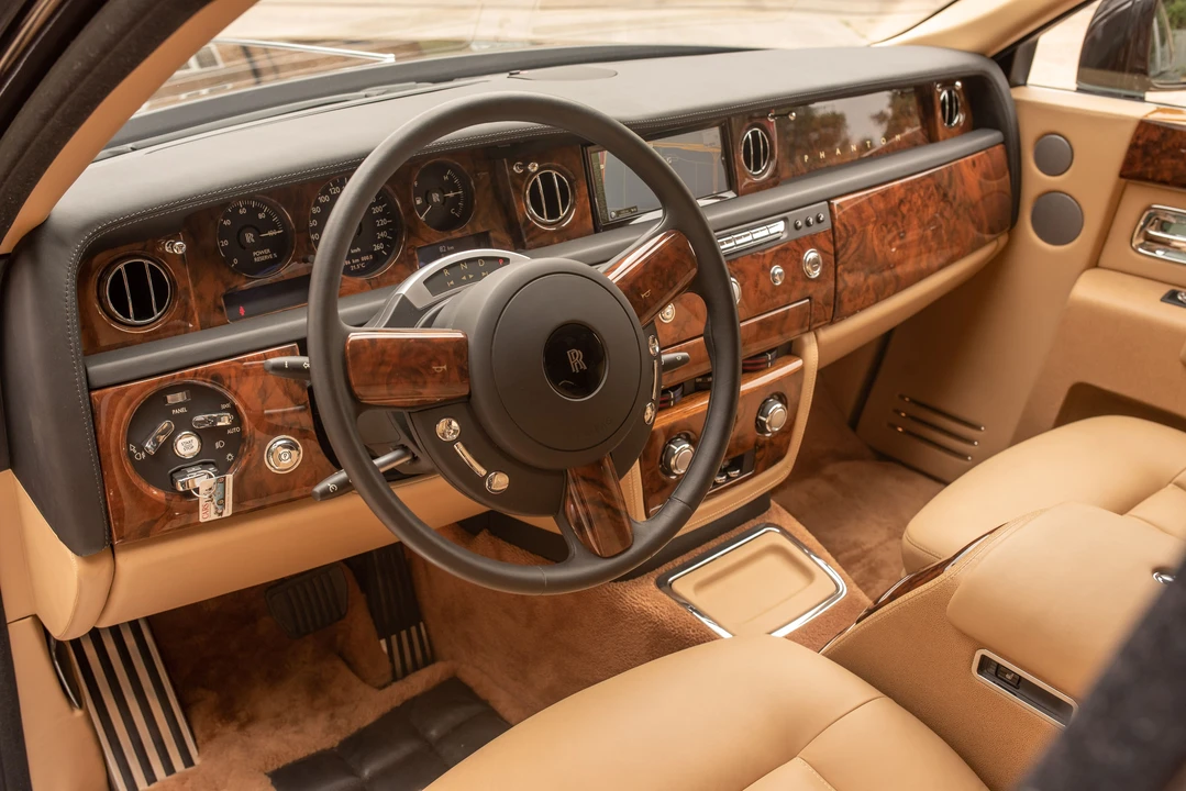 2009 Rolls-Royce Phantom VII - Image 28 of 31
