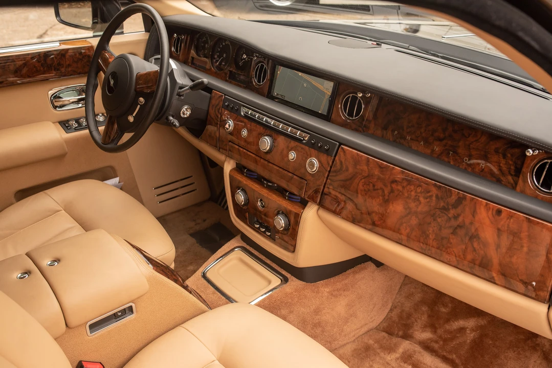 2009 Rolls-Royce Phantom VII - Image 25 of 31