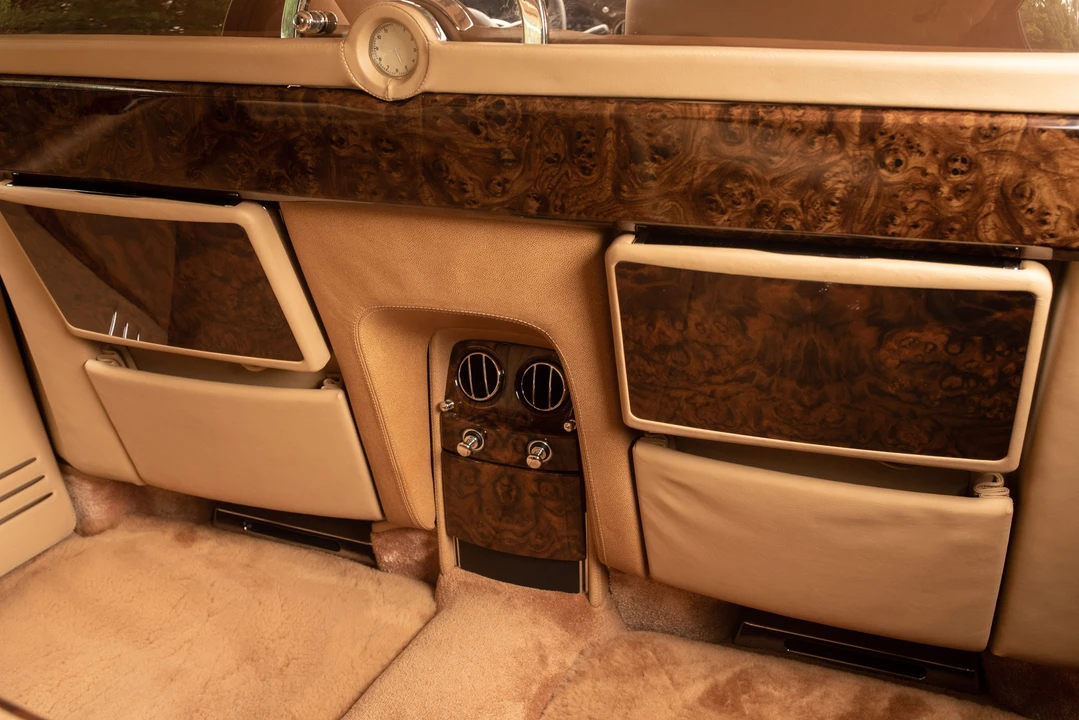 2009 Rolls-Royce Phantom VII - Image 17 of 31