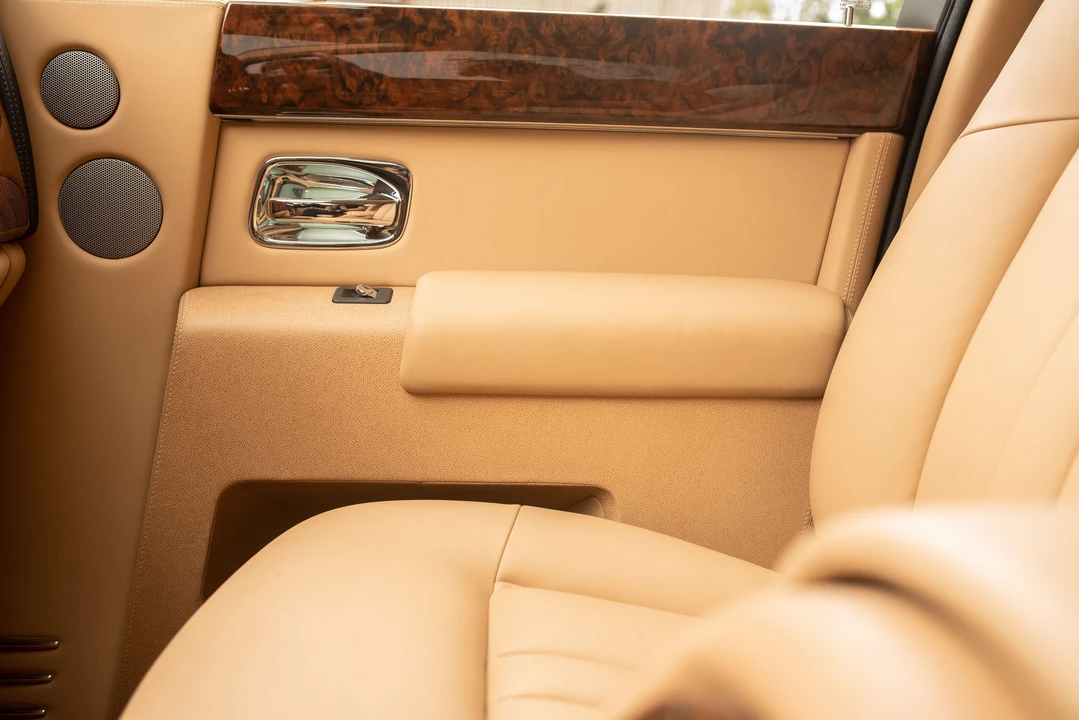 2009 Rolls-Royce Phantom VII - Image 31 of 31