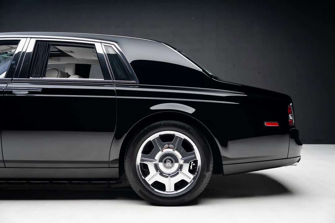 2009 Rolls-Royce Phantom VII - Image 19 of 21