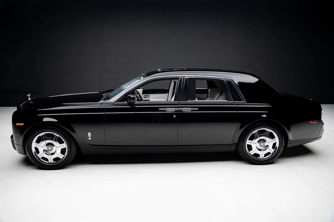 2009 Rolls-Royce Phantom VII - Image 15 of 21