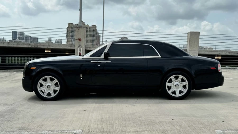 2009 Rolls-Royce Phantom VII - Image 11 of 31